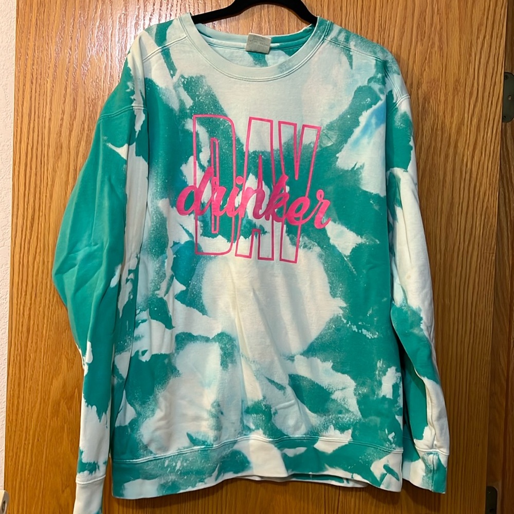 NWOT - Comfort Colors Tie Dye Crew